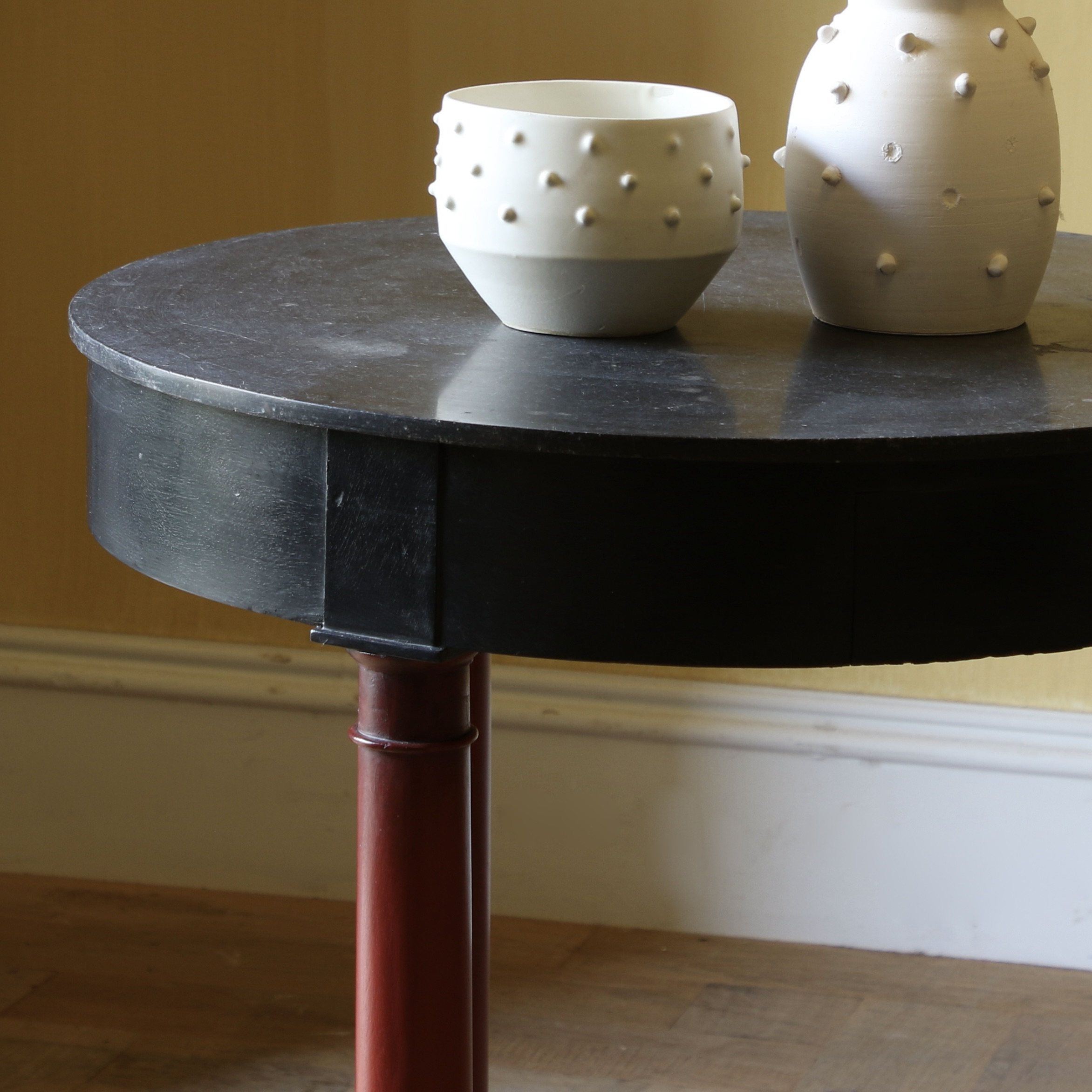 Round Empire Table